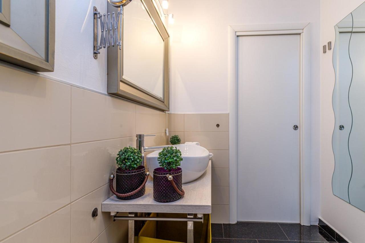 Two Bedroom Apartment La Mer Porec Esterno foto